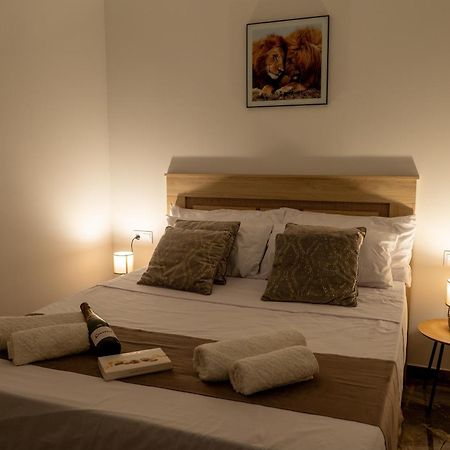 Apartamento Turistico Lux Center Valencia Exteriör bild