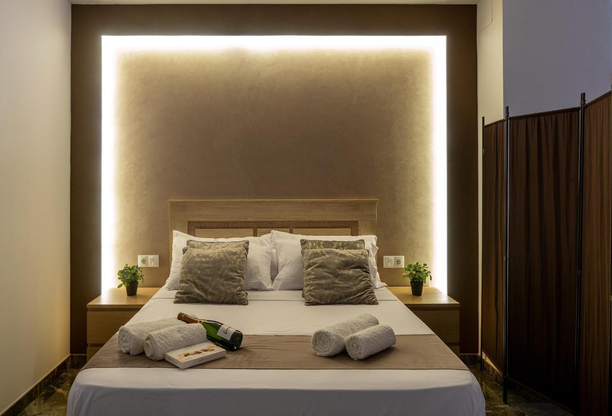 Apartamento Turistico Lux Center Valencia Exteriör bild
