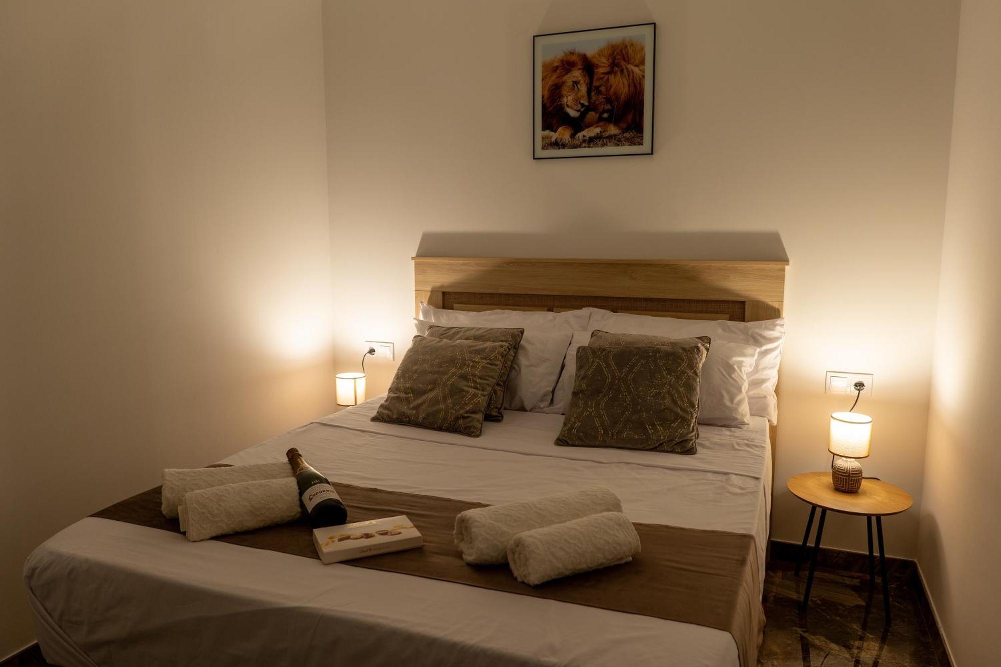 Apartamento Turistico Lux Center Valencia Exteriör bild
