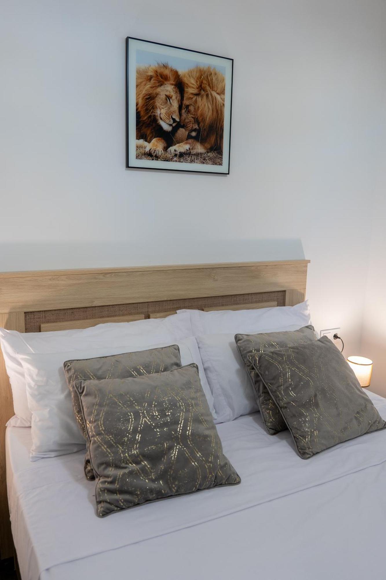 Apartamento Turistico Lux Center Valencia Exteriör bild